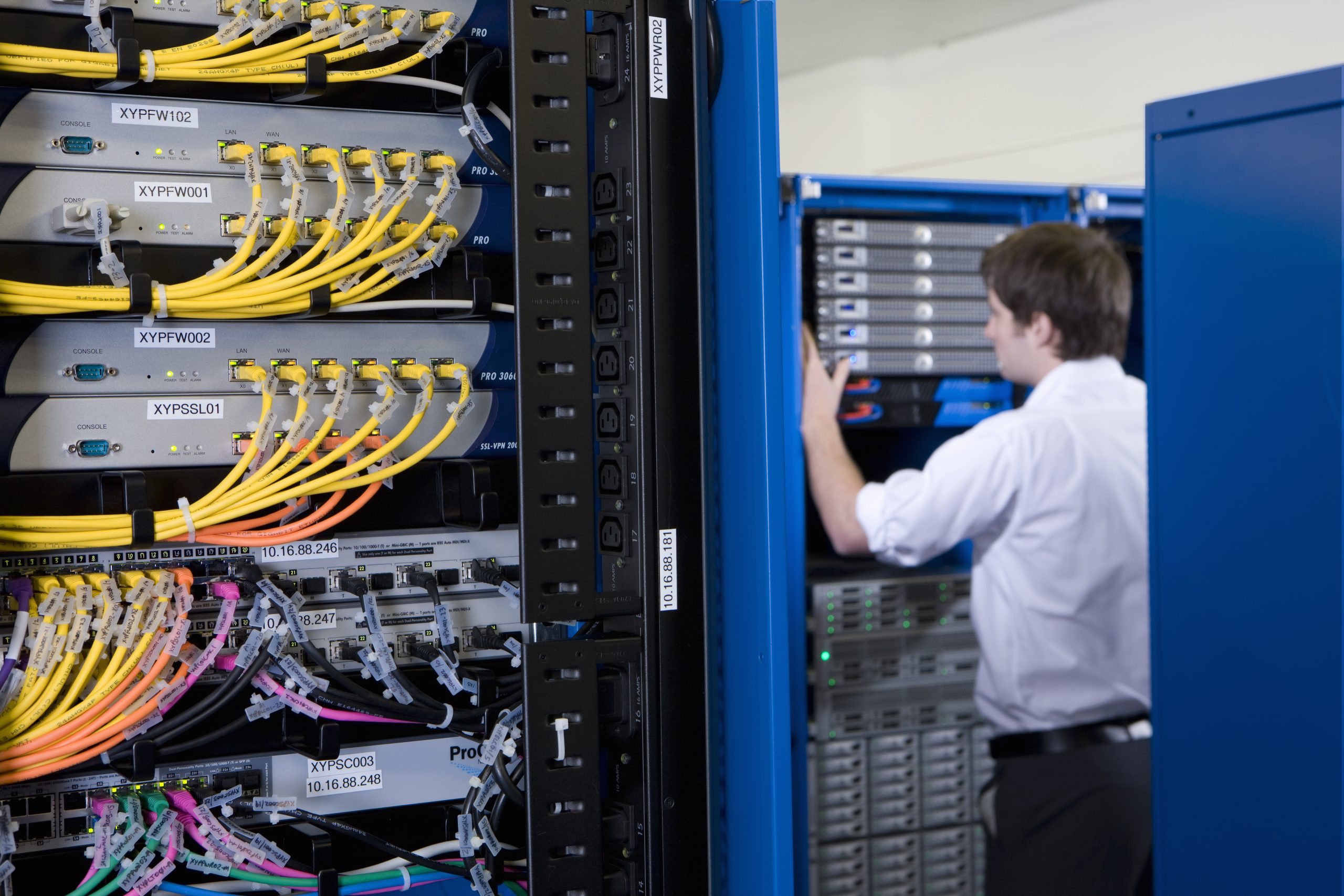 DBNET Fibra e Connettivita